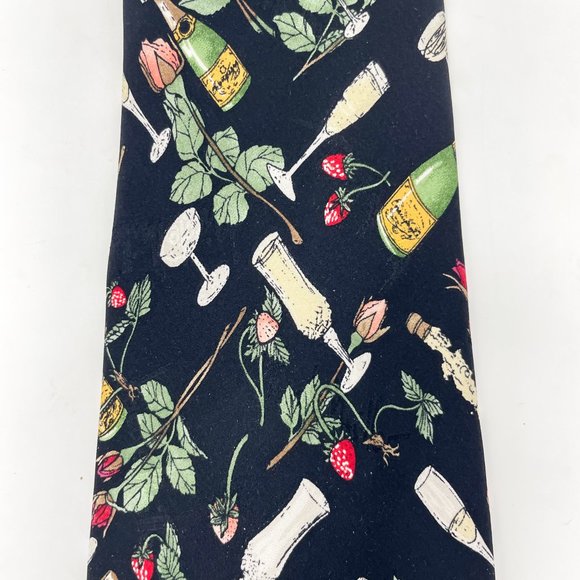 Nicole Miller Silk Tie Champagne Strawberries Roses 4" 100% Silk Vintage 1997 - Picture 2 of 5